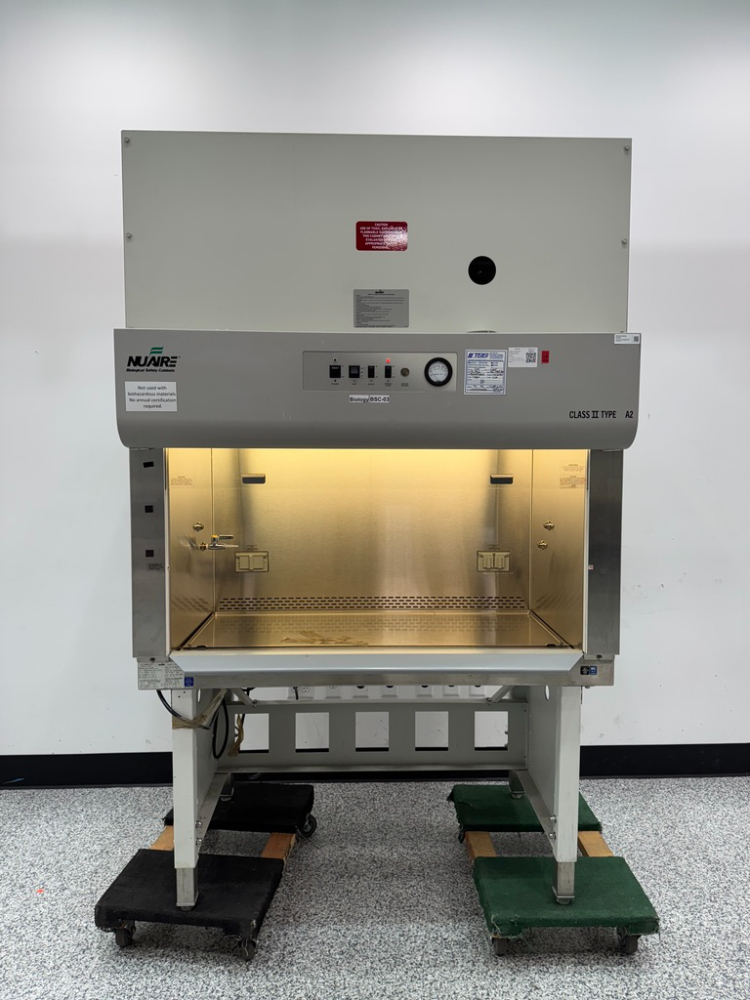 Image of NUAIRE Class II A2 4' Biological Safety Cabinet
